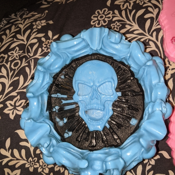 Handmade resin crafts - Picture 2 of 16